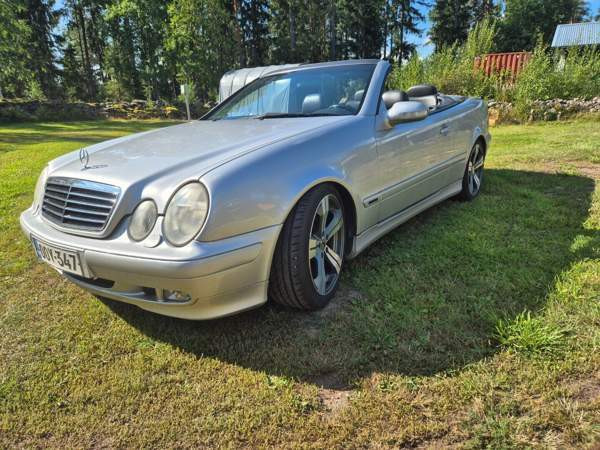 Mercedes-Benz CLK Raasepori - valokuva 4