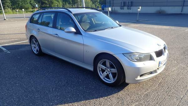 BMW 320 Oulu - valokuva 2