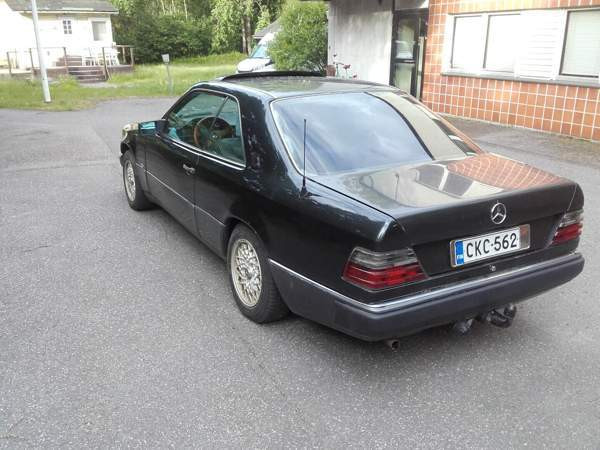 Mercedes-Benz 230 Helsinki - valokuva 4