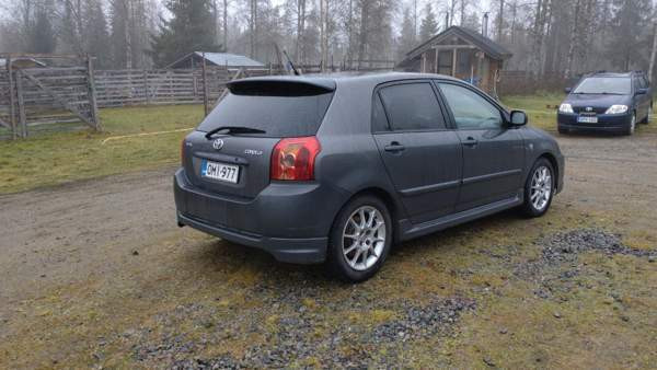 Toyota Corolla Куусамо - изображение 5