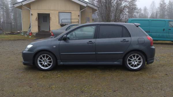 Toyota Corolla Куусамо - изображение 2