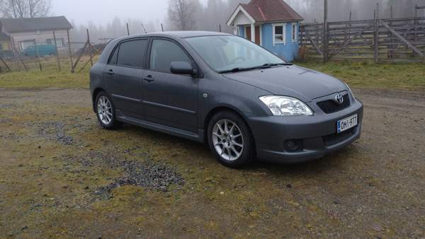 Toyota Corolla Куусамо - изображение 7