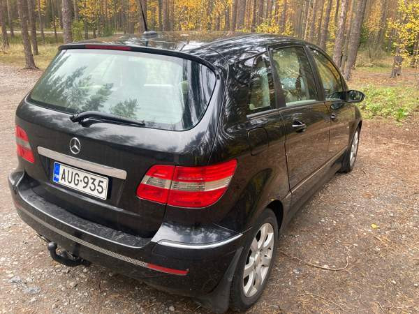Mercedes-Benz B Vantaa - valokuva 4
