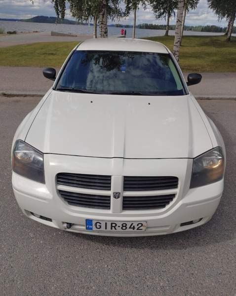 Dodge Magnum Glebychevo - valokuva 1