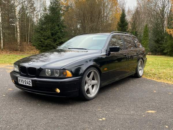 BMW 520 Glebychevo - valokuva 2