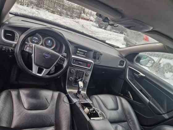 Volvo V60 Maentsaelae