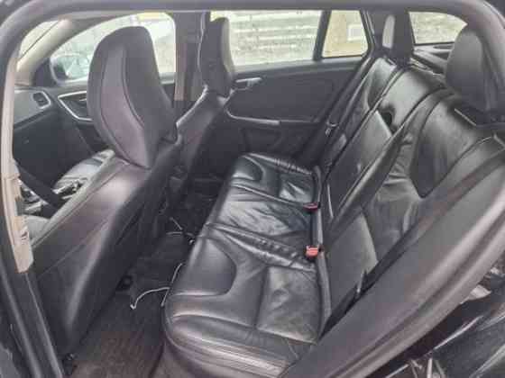 Volvo V60 Maentsaelae