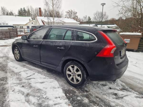 Volvo V60 Мянтсяля - изображение 4