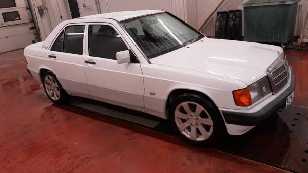 Mercedes-Benz 190 Keminmaa - valokuva 4