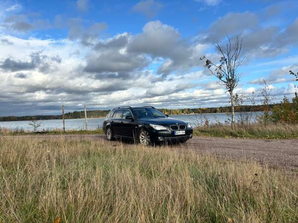 BMW 520 Ловийса - изображение 1