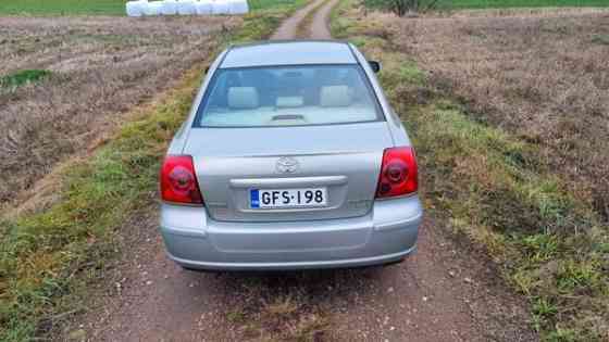 Toyota Avensis Vehmaa