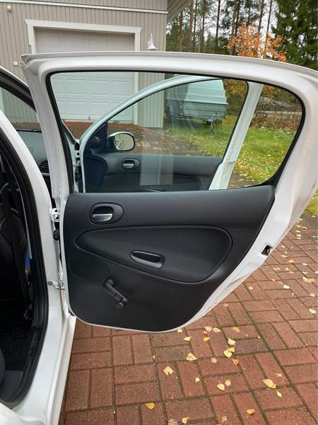 Peugeot 206+ Ylikiiminki - изображение 8