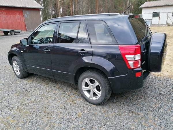 Suzuki Grand Vitara Jalasjärvi - valokuva 4