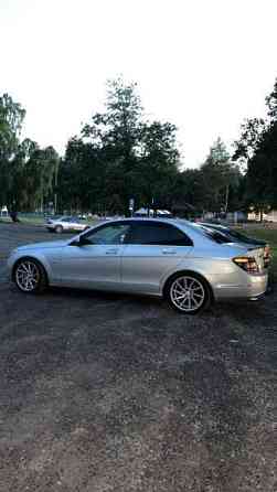 Mercedes-Benz 220 Макао