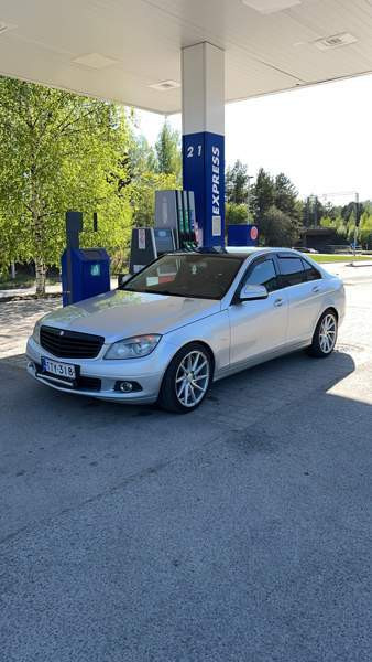 Mercedes-Benz 220 Макао - изображение 1