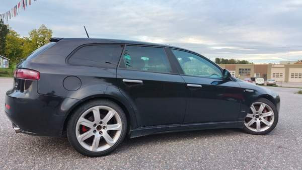 Alfa Romeo 159 Lapinjärvi - изображение 4