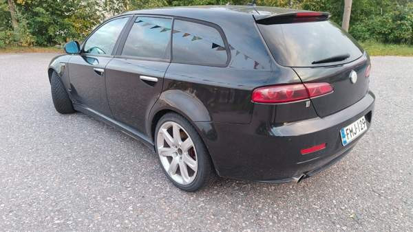 Alfa Romeo 159 Lapinjärvi - изображение 7