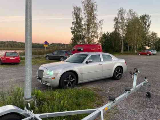 Chrysler 300C Raasepori