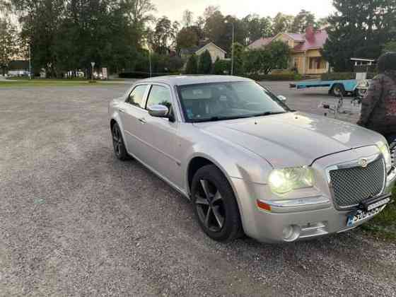 Chrysler 300C Raasepori