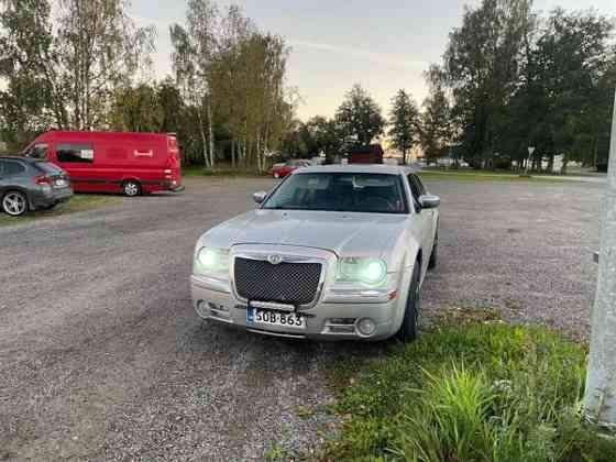 Chrysler 300C Raasepori