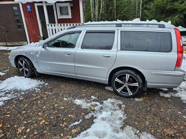 Volvo V70 Tuusula - valokuva 3