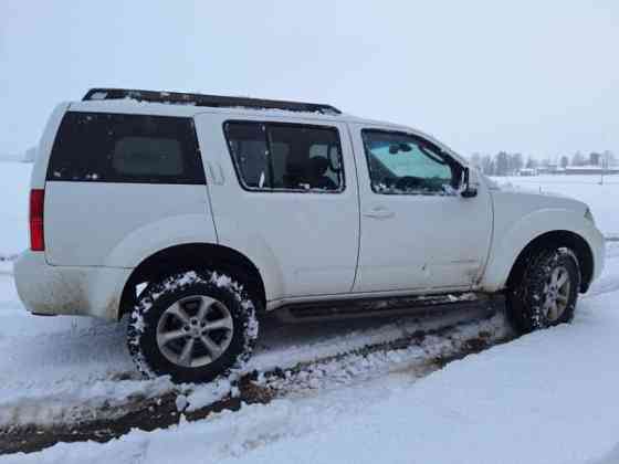 Nissan Pathfinder Kärkölä