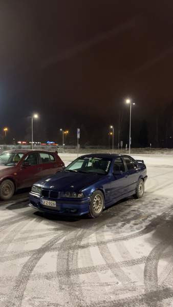 BMW 325 Varkaus - valokuva 6
