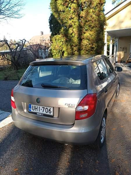 Skoda Fabia Лохья - изображение 5