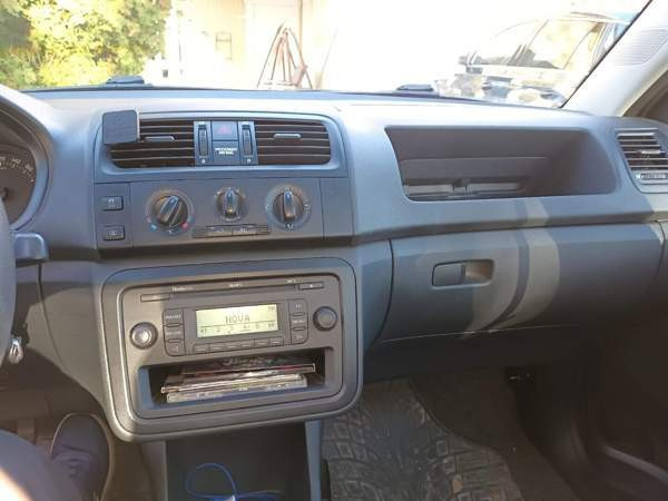 Skoda Fabia Лохья - изображение 8