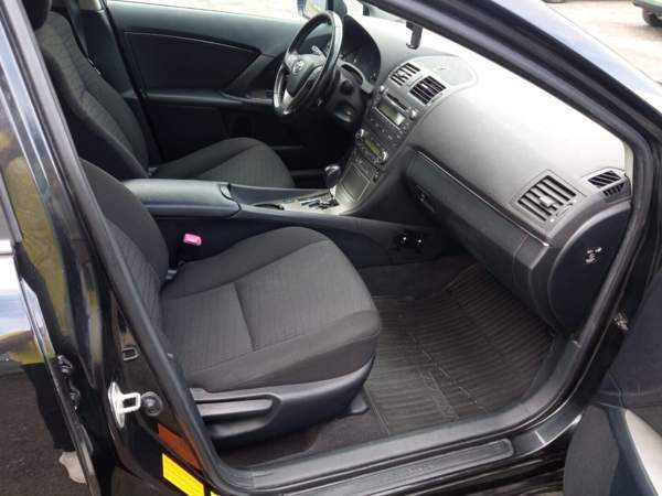 Toyota Avensis Kitee – foto 8