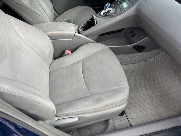 Toyota Prius Vantaa - valokuva 3