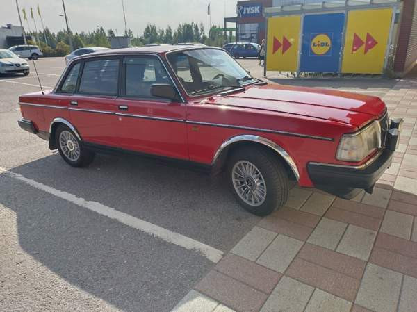 Volvo 240 Kouvola - valokuva 2