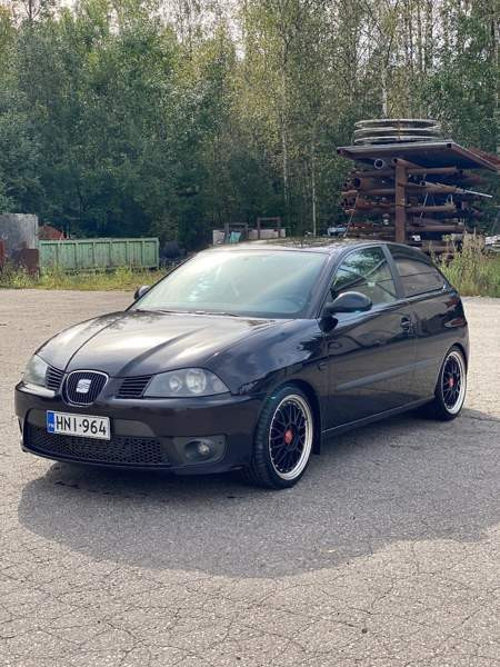 Seat Ibiza Lohja - valokuva 1