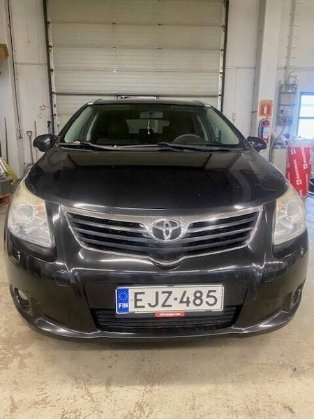 Toyota Avensis Vaasa - valokuva 2