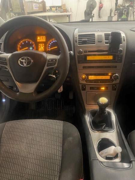 Toyota Avensis Vaasa - valokuva 4