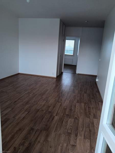 3-4 h, kph, 2 WC, lasitettu parveke  Vantaa - valokuva 6