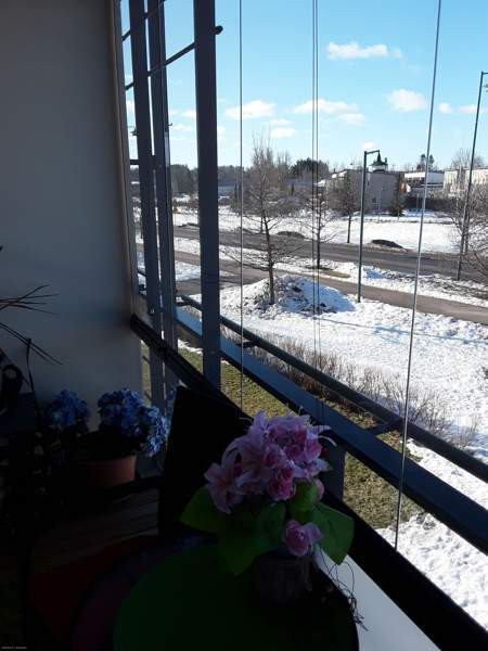 2h + avok + s + vh+lasitettu parveke  Vantaa - valokuva 5