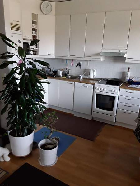 2h + avok + s + vh+lasitettu parveke  Vantaa - valokuva 3