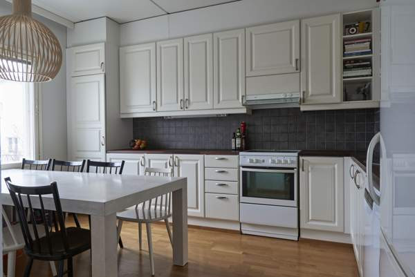 4h + k + s + p, piha, varasto  Helsinki - valokuva 4