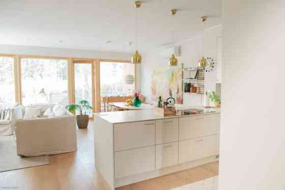 4 mh, oh, avok., 2 x kph s, khh, 2 x vaatehuone, t  Порвоо