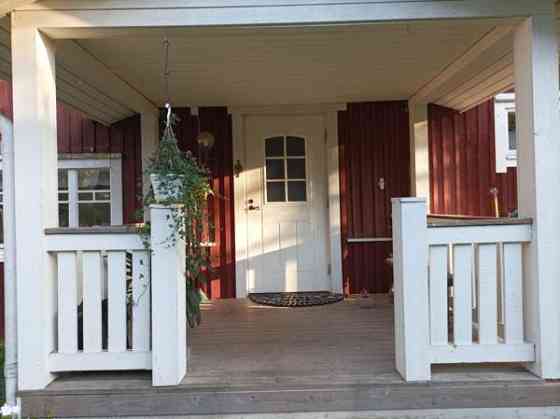 4h, k, eteinen, aula, 2 x wc, sh, khh, lasikuisti,  Mynämäki