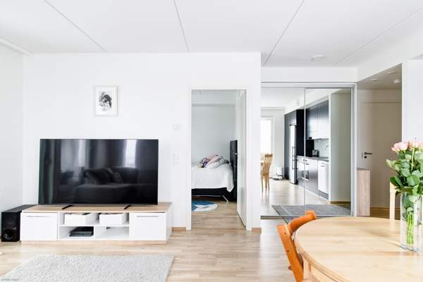 3h + avok + kph/wc+ s +lasit. p.  Tampere - valokuva 4