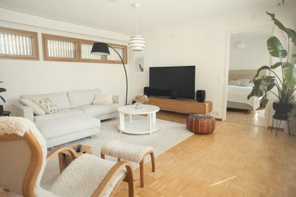 4h, k, ruokailutila, wc, kph/s, khh, vh (yj. 4h+k+  Helsinki - valokuva 3