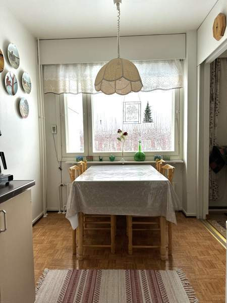 3h+k+kph+s+vh+erillinen wc ja piha  Ylitornio - photo 6