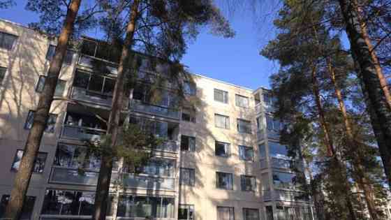 3h,k,kph,lasitettu parveke, vaatehuone  Helsinki