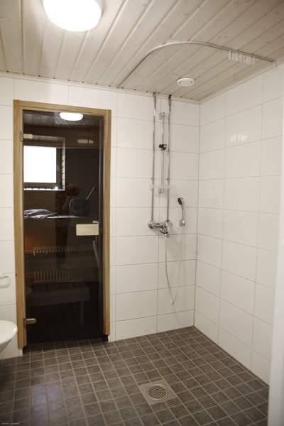 3h + k + kylpyhuone/sauna + lasitettu parveke  Helsinki – foto 9