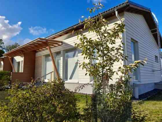 3h + avok + 2 kph + khh + reilu piha  Vantaa