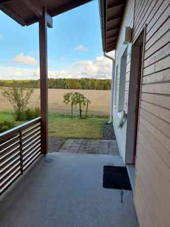 3h + avok + 2 kph + khh + reilu piha  Vantaa