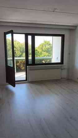 1h+alkovi+kph+kk+ iso lasitettu parveke  Helsinki