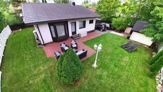 4h+keittiö+wc+kylpyhuone/sauna+vaatehuone  Espoo